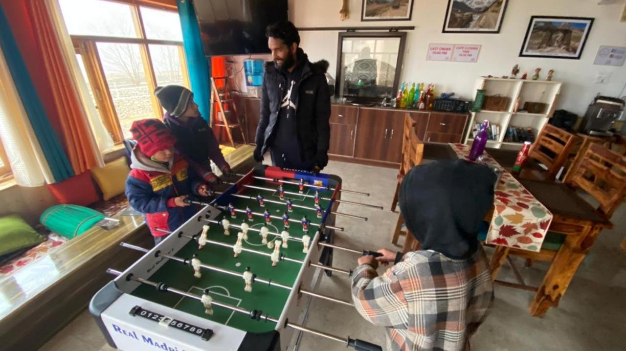 מלון קאזה The Alpinist Cafe And Retreat מראה חיצוני תמונה