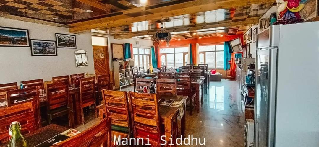 מלון קאזה The Alpinist Cafe And Retreat מראה חיצוני תמונה