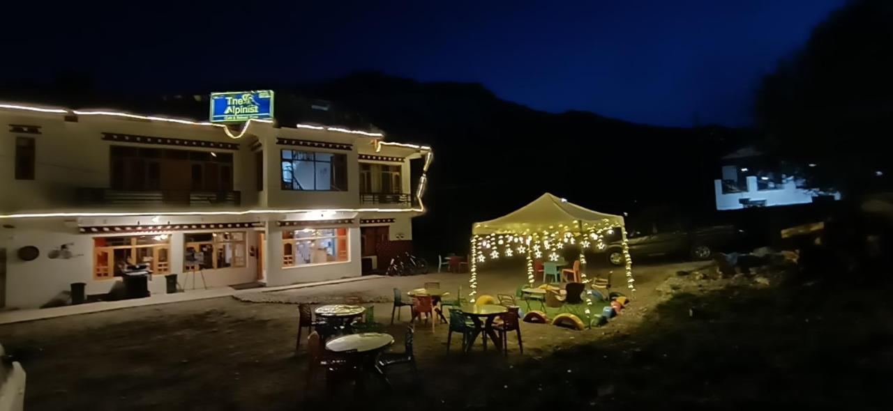 מלון קאזה The Alpinist Cafe And Retreat מראה חיצוני תמונה